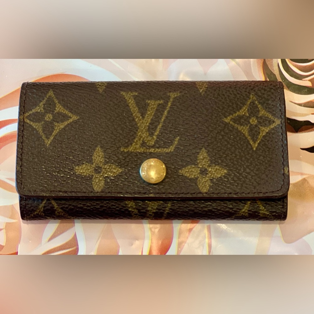 Louis Vuitton Monogram 4 Key Case